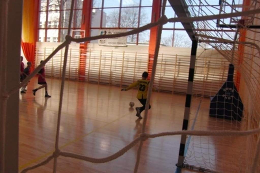 iii_halowy_turniej_piki_nonej_klas_4_-_6_36_20130508_1799488467