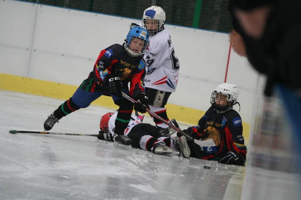 turniej_mini-hokej_na_lodzie_2012_37_20130509_1130123232