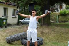 strongman_20150824_1145006754